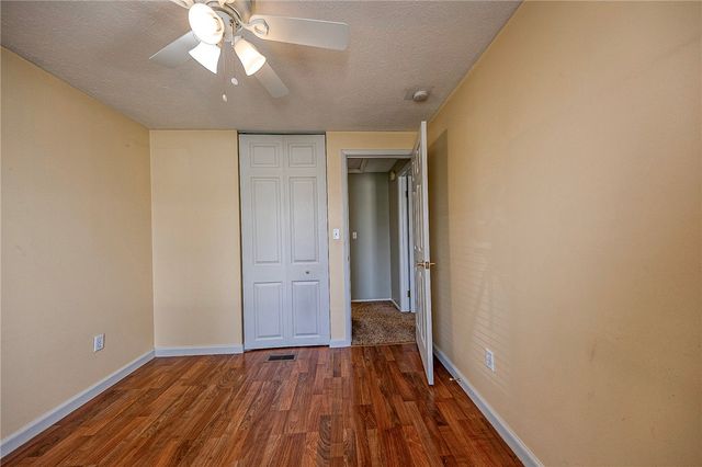 421 Rampart Blvd, Plum Boro, PA 15068
