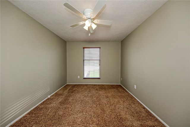 421 Rampart Blvd, Plum Boro, PA 15068