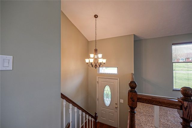 421 Rampart Blvd, Plum Boro, PA 15068