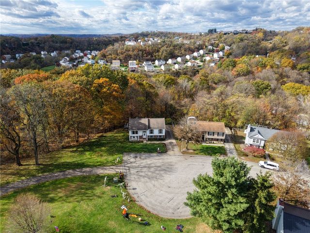 421 Rampart Blvd, Plum Boro, PA 15068
