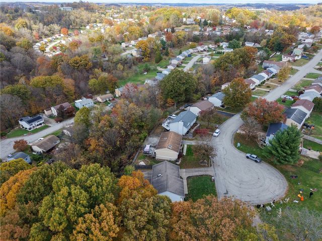 421 Rampart Blvd, Plum Boro, PA 15068