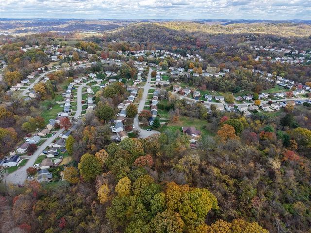421 Rampart Blvd, Plum Boro, PA 15068