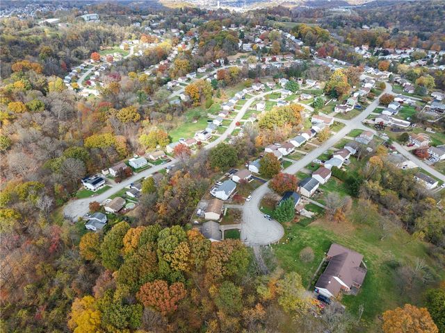 421 Rampart Blvd, Plum Boro, PA 15068