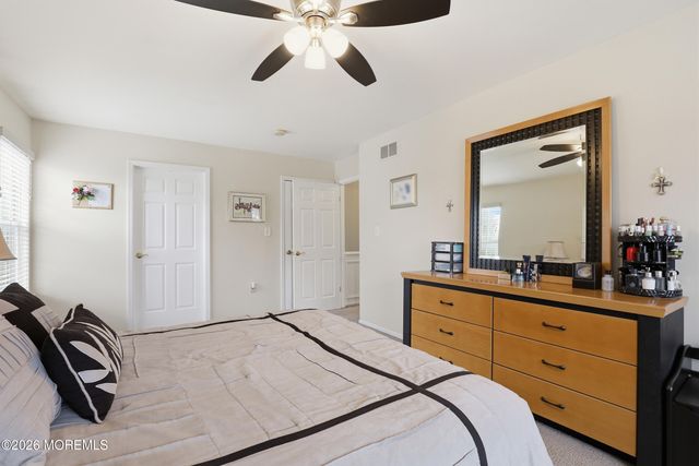 16 Diamond Lane, Howell, NJ 07731