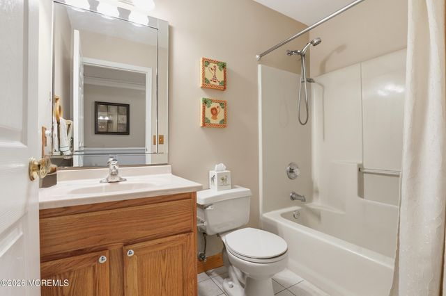 16 Diamond Lane, Howell, NJ 07731