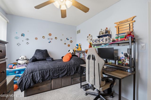 16 Diamond Lane, Howell, NJ 07731