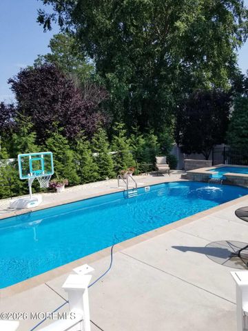 16 Diamond Lane, Howell, NJ 07731