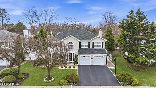 16 Diamond Lane, Howell, NJ 07731