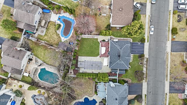 16 Diamond Lane, Howell, NJ 07731