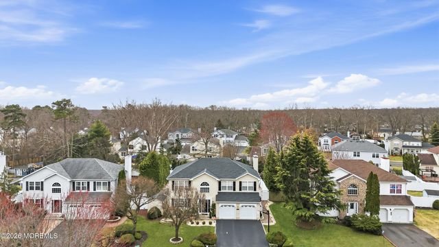 16 Diamond Lane, Howell, NJ 07731