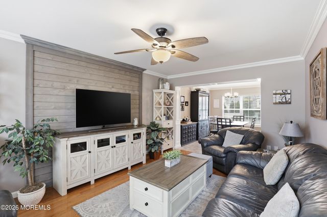 16 Diamond Lane, Howell, NJ 07731