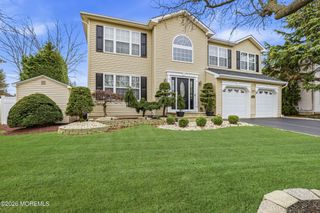 16 Diamond Lane, Howell, NJ 07731