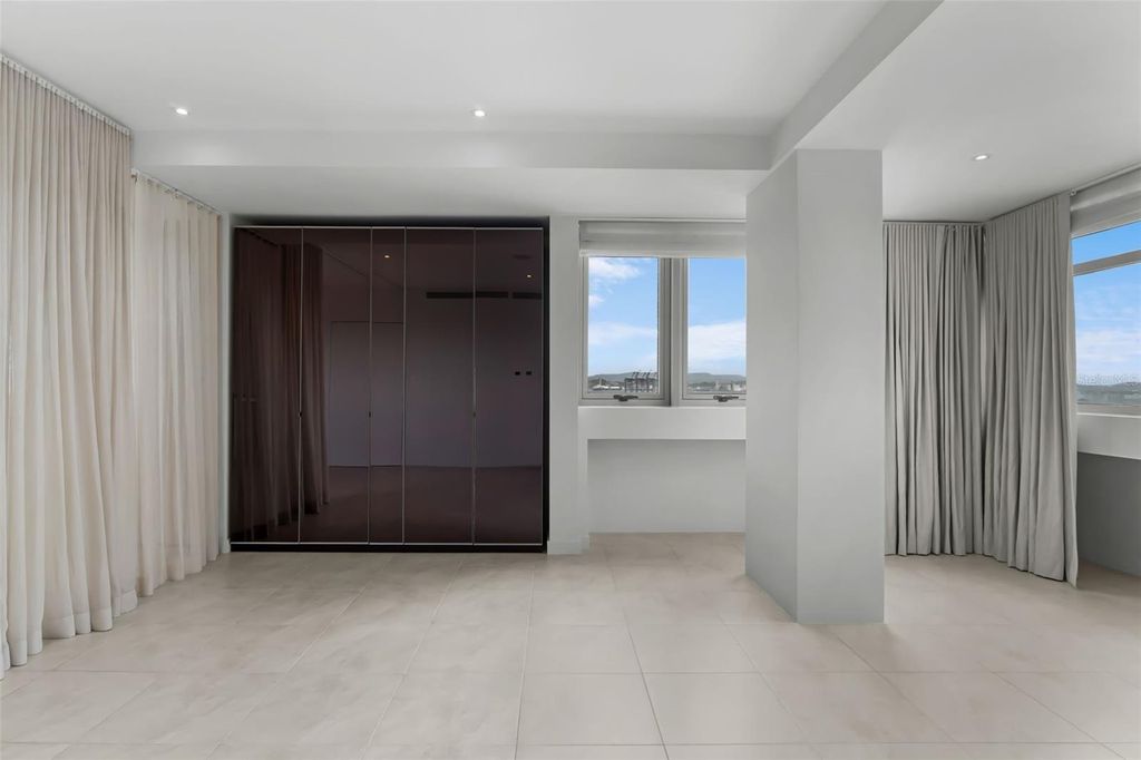 Image 11 of property listing at Atlantis 404 AVENIDA DE LA CONSTITUCIÓN 507, San Juan, PR 00901