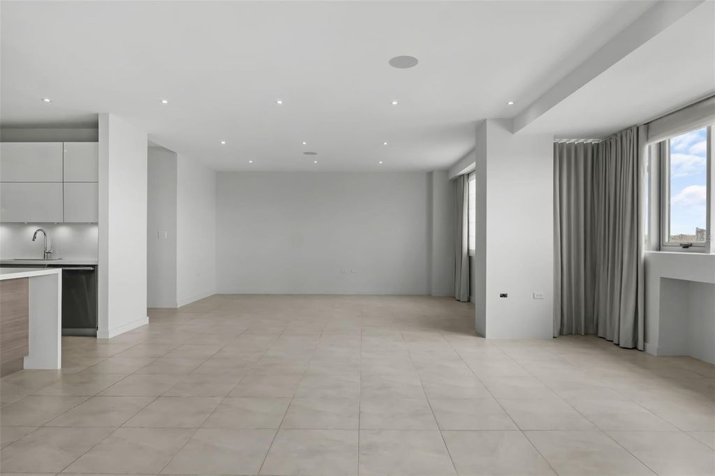 Image 9 of property listing at Atlantis 404 AVENIDA DE LA CONSTITUCIÓN 507, San Juan, PR 00901