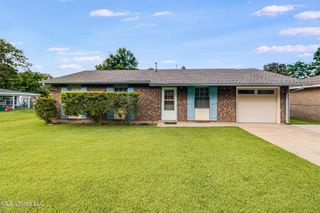 914 Park Row Avenue, Long Beach, MS 39560