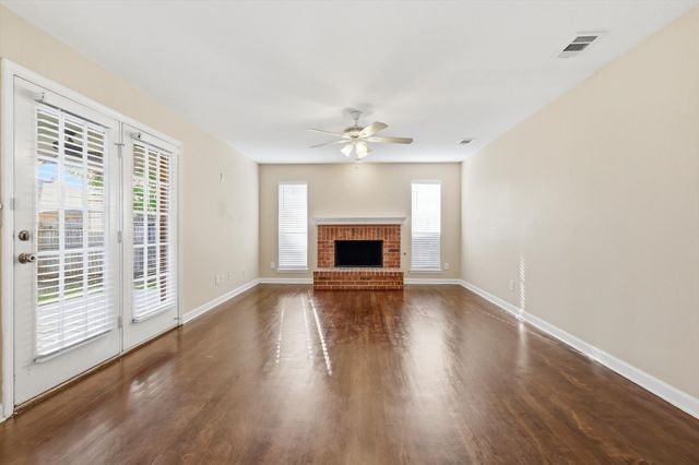 5512 Rocky Mountain Road, Fort Worth, TX 76137