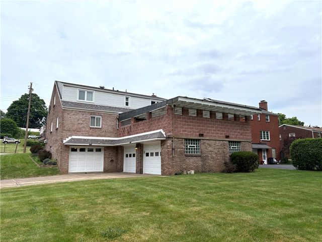 102 Carnold Dr, Munhall, PA 15120