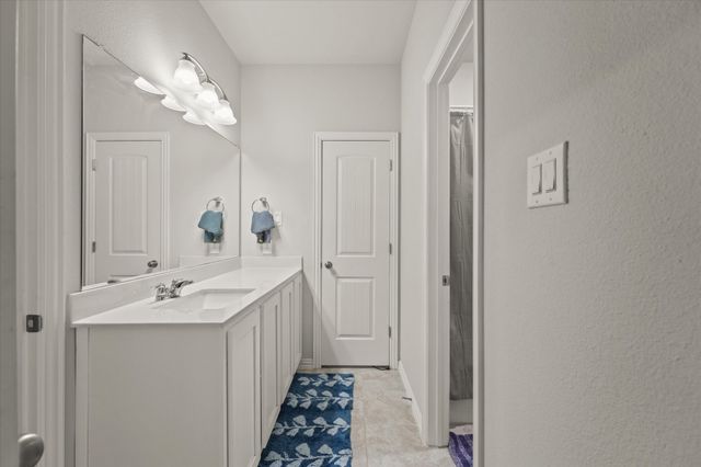 3217 Flowering Peach Drive, Heath, TX 75126