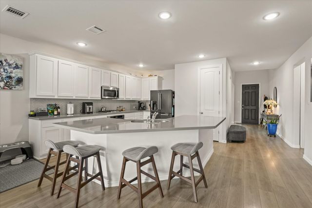 3217 Flowering Peach Drive, Heath, TX 75126