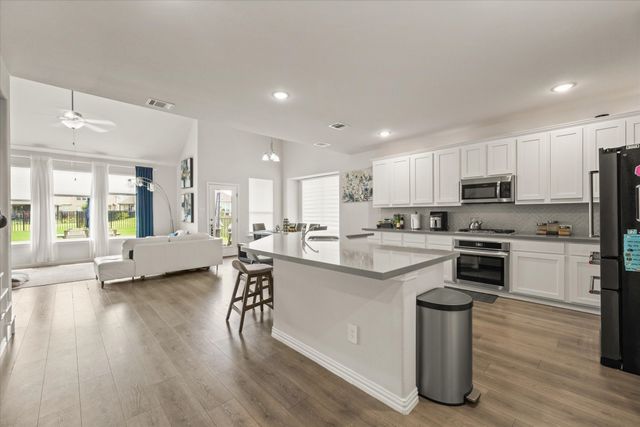 3217 Flowering Peach Drive, Heath, TX 75126