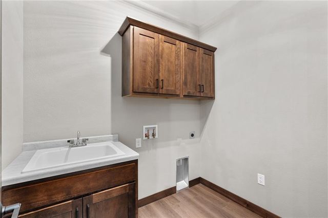 1138 Craven Court, Eau Claire, WI 54703