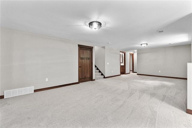 1138 Craven Court, Eau Claire, WI 54703