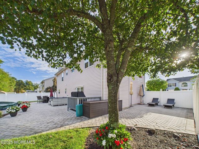 20 Netty Street, Howell, NJ 07731