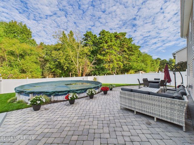 20 Netty Street, Howell, NJ 07731