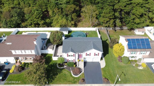 20 Netty Street, Howell, NJ 07731