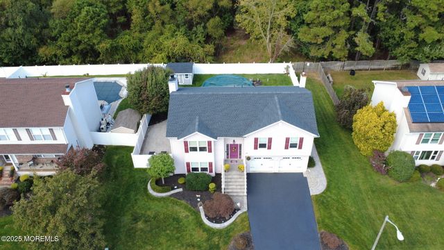 20 Netty Street, Howell, NJ 07731