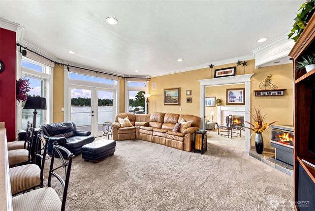30848 W Lk. Morton Dr. SE Drive SE, Kent, WA 98042