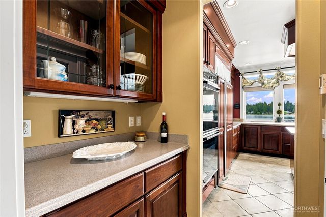 30848 W Lk. Morton Dr. SE Drive SE, Kent, WA 98042