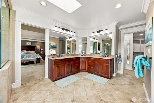 30848 W Lk. Morton Dr. SE Drive SE, Kent, WA 98042