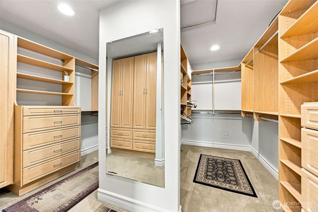 30848 W Lk. Morton Dr. SE Drive SE, Kent, WA 98042