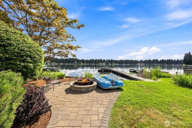 30848 W Lk. Morton Dr. SE Drive SE, Kent, WA 98042