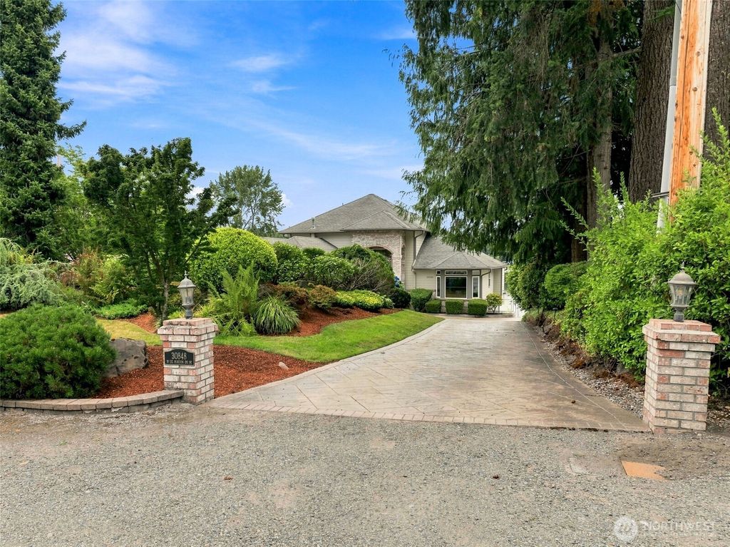 30848 W Lk. Morton Dr. SE Drive SE, Kent, WA 98042