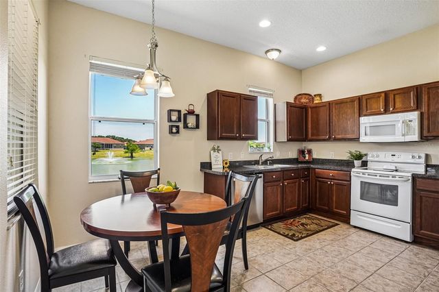 5116 NEPTUNE CIRCLE, Oxford, FL 34484