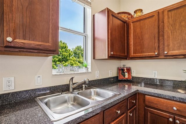 5116 NEPTUNE CIRCLE, Oxford, FL 34484