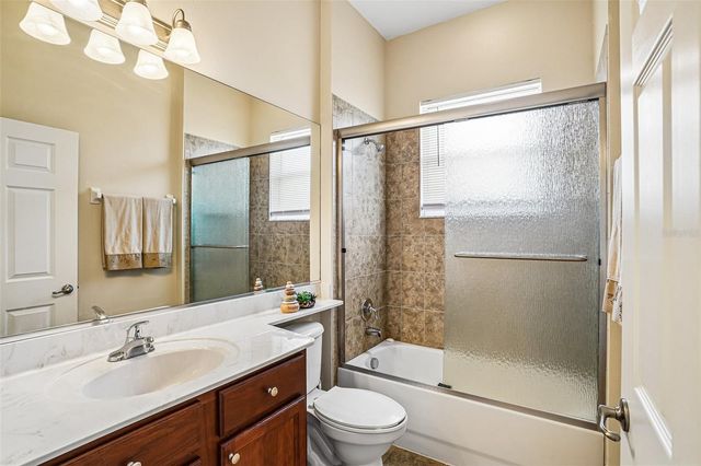 5116 NEPTUNE CIRCLE, Oxford, FL 34484