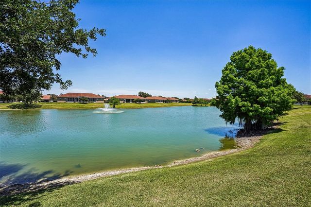 5116 NEPTUNE CIRCLE, Oxford, FL 34484