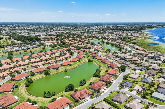 5116 NEPTUNE CIRCLE, Oxford, FL 34484