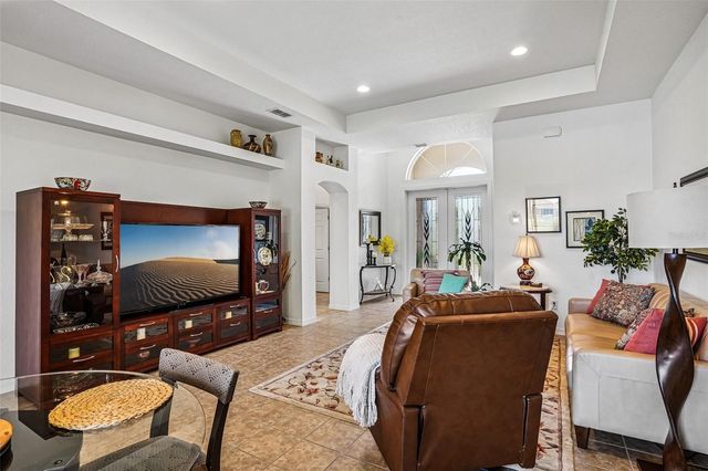 5116 NEPTUNE CIRCLE, Oxford, FL 34484