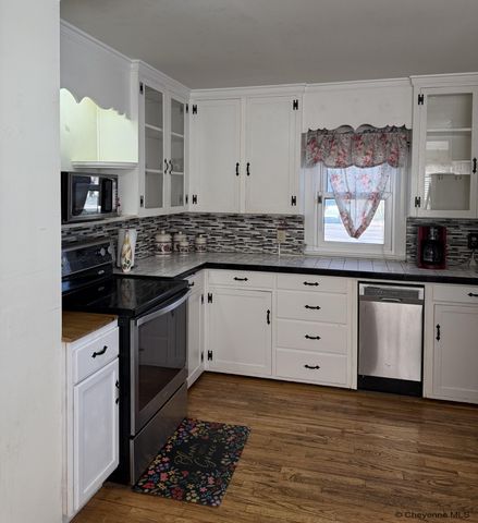 3908 REED AVE, Cheyenne, WY 82001