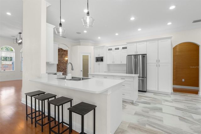 4852 99TH WAY N, St Petersburg, FL 33708