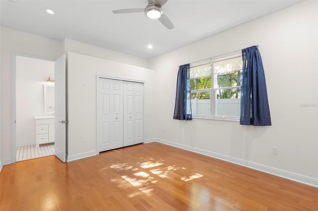 4852 99TH WAY N, St Petersburg, FL 33708