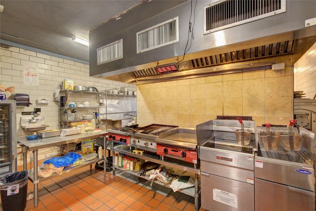 506 E Broad Street, Mineola, TX 75773