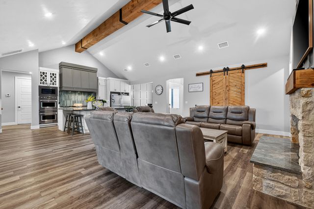 11211 Grover Avenue, Lubbock, TX 79424