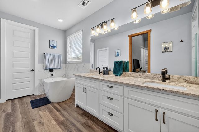 11211 Grover Avenue, Lubbock, TX 79424