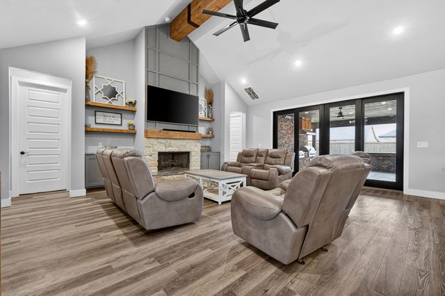 11211 Grover Avenue, Lubbock, TX 79424