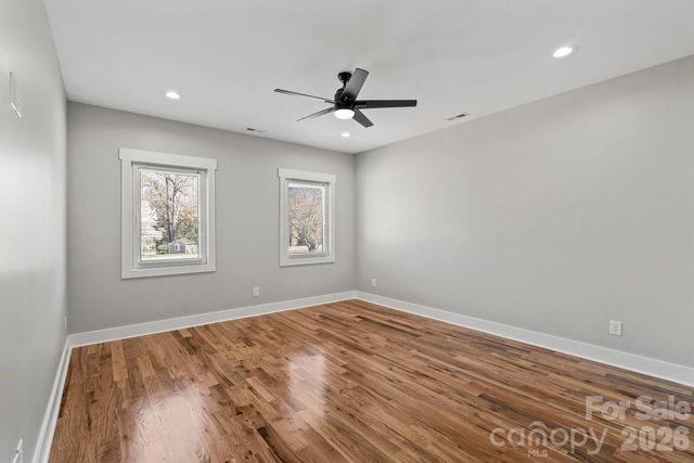 543 30th Avenue NW, Hickory, NC 28601